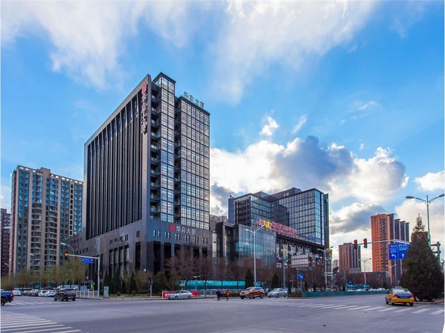 上海人民广场户外广告发布